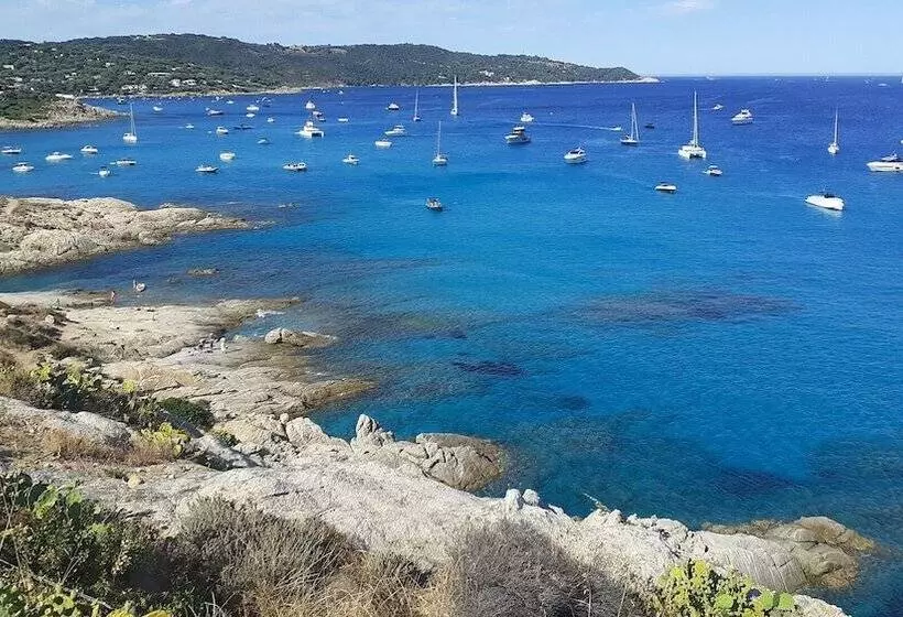 Majatalo Camping Domaine Du Golfe De Saint Tropez