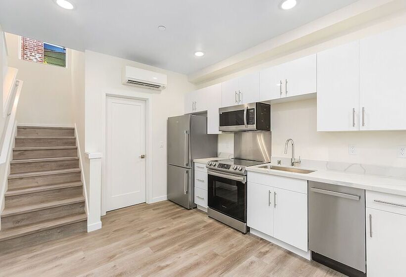 پانسیون Tides Of Seasmoke Suite