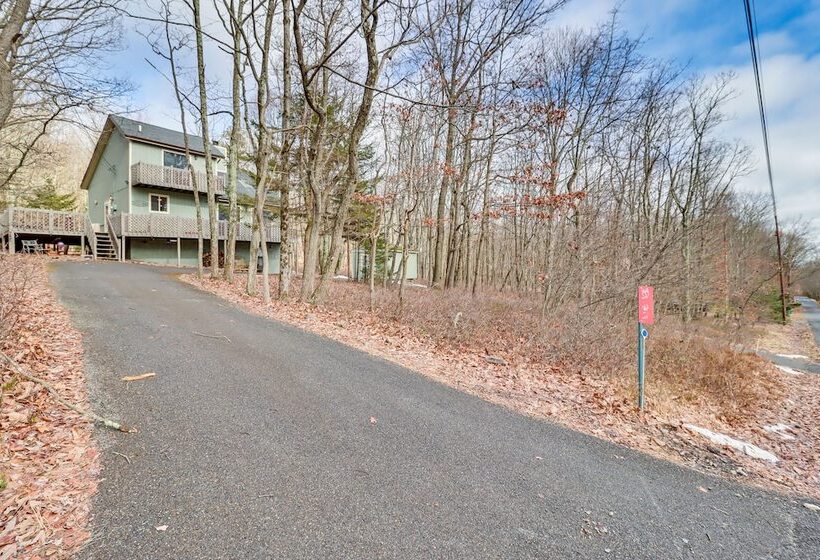 Pet Friendly Albrightsville Home W/ Game Room!