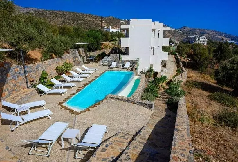 Roots Suites In Crete