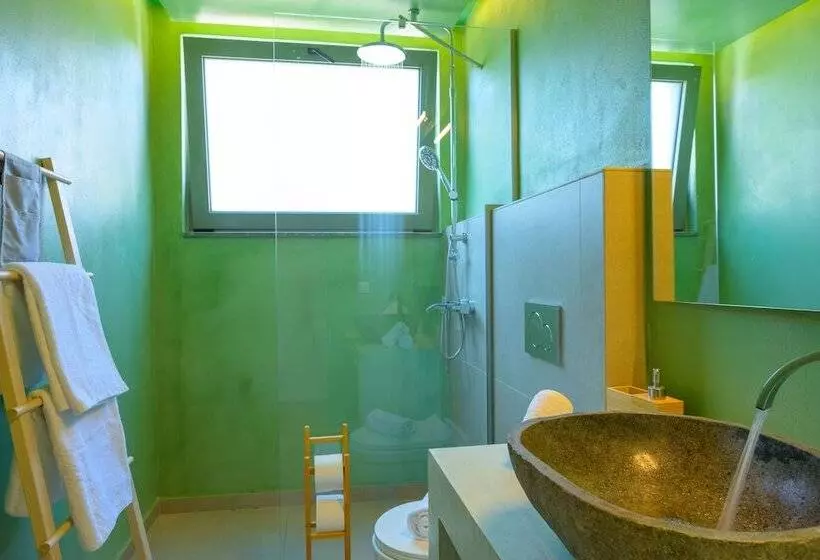 Roots Suites In Crete