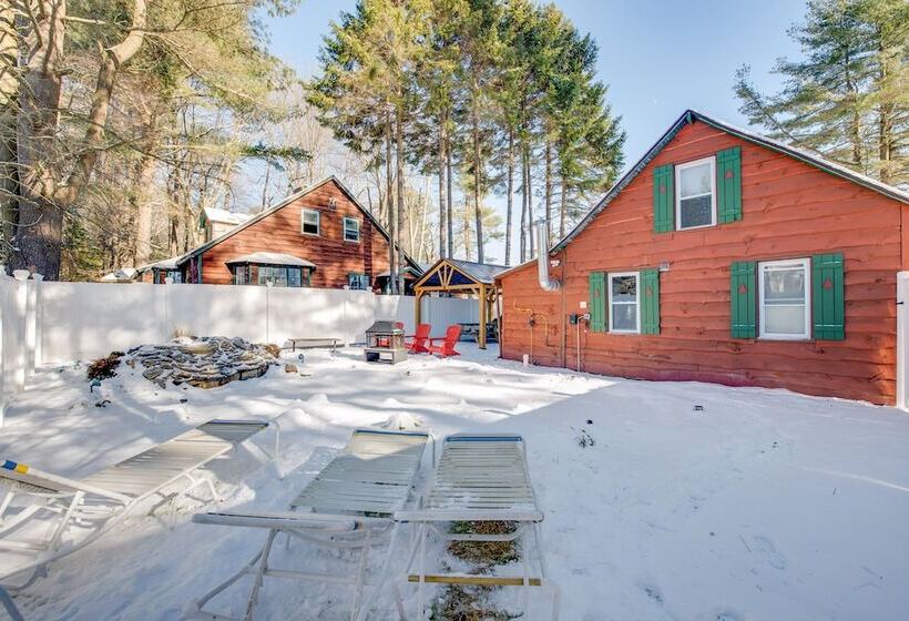 Rustic Blakeslee Cabin W/ Gas Grill Near Skiing!