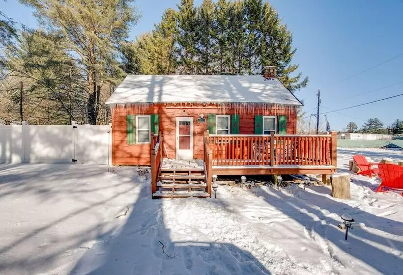 Rustic Blakeslee Cabin W/ Gas Grill Near Skiing!