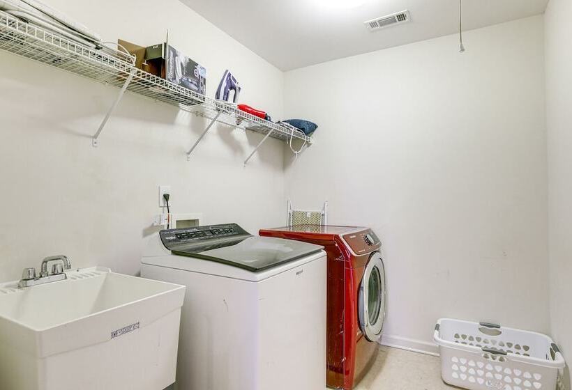 Stonecrest Home W/ Smart Tvs Near Atlanta!