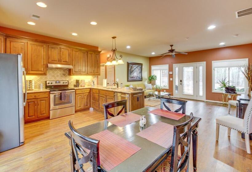 Talking Rock Home W/ Private Deck