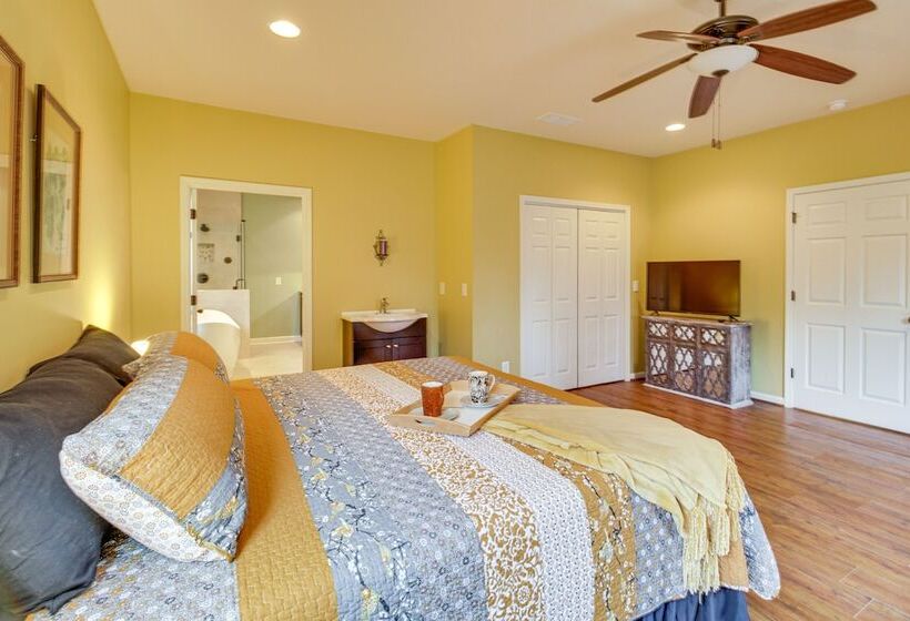 Talking Rock Home W/ Private Deck