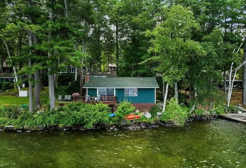 Winni Lakefront Cabin