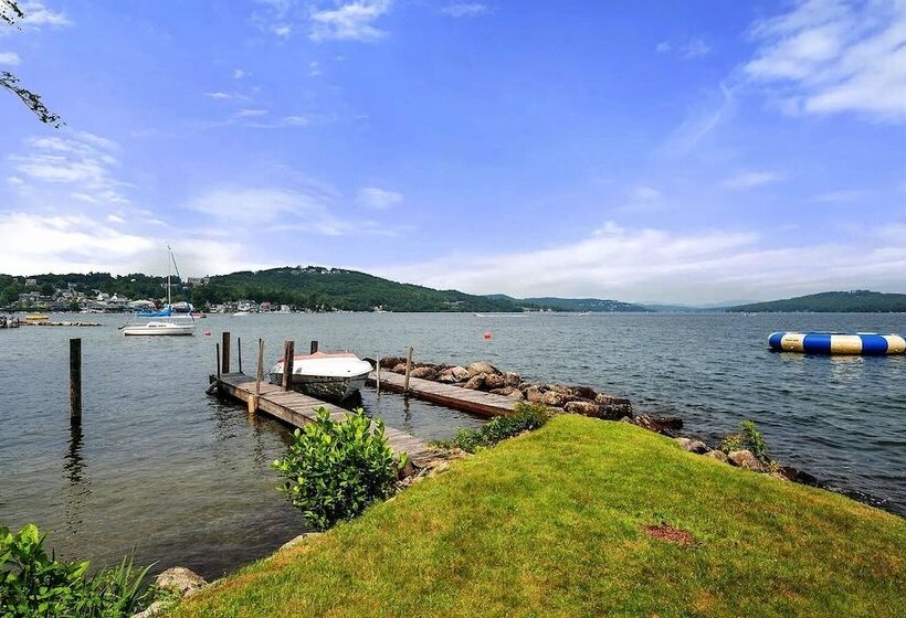 Winni Lakefront Cabin