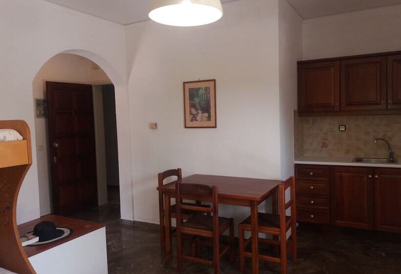 酒店 Elpida Apartments