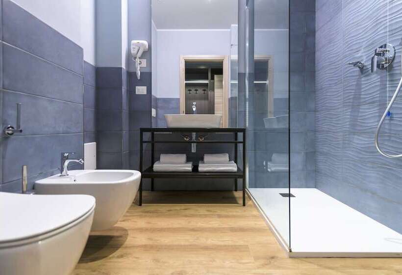 פונדק Regina Del Garda Suite