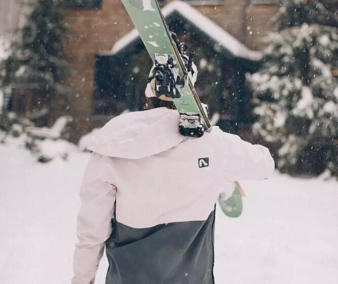 Hotelli Deer Mountain Inn