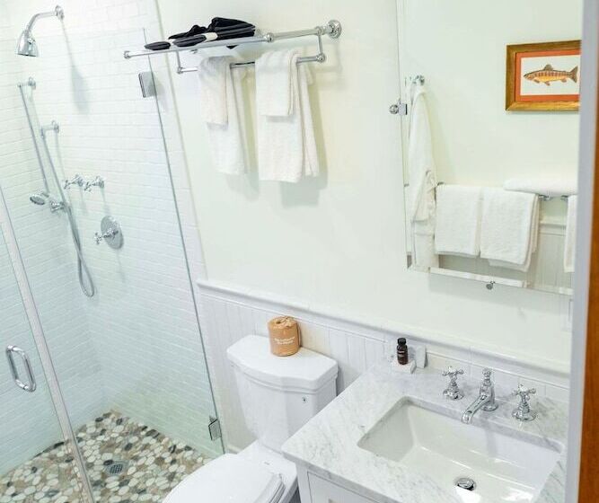 ホテル Deer Mountain Inn