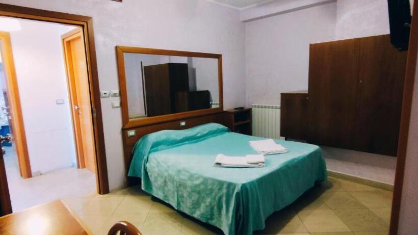 住宿加早餐  Affittacamere Stranamore