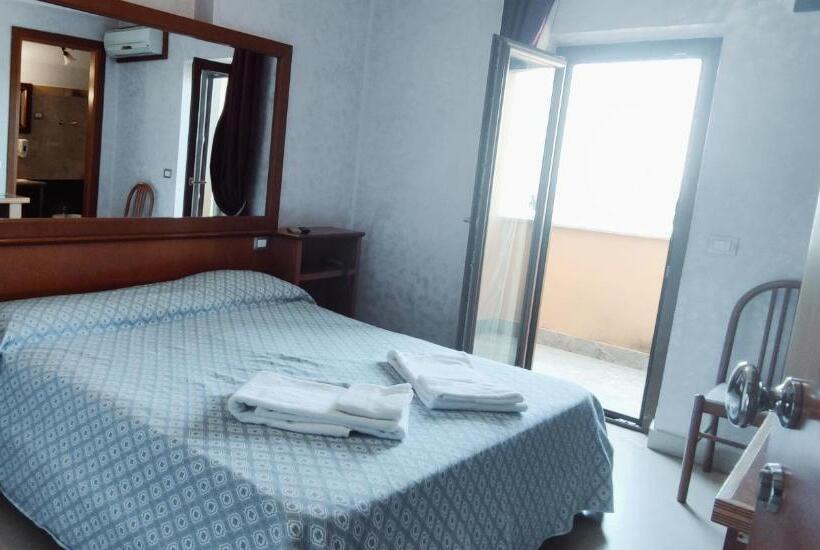 住宿加早餐  Affittacamere Stranamore