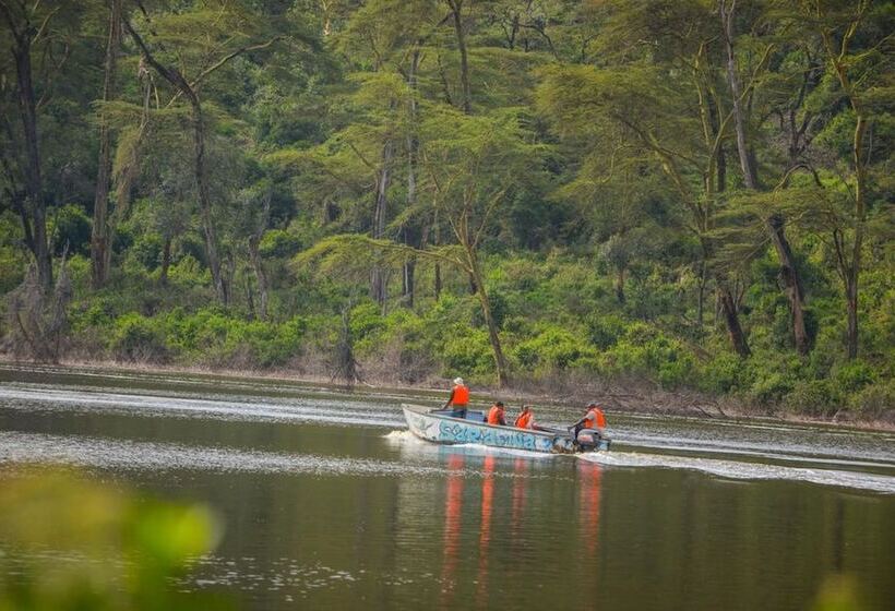 هتل Crater Lake Tented Camp And Game Sanctuary