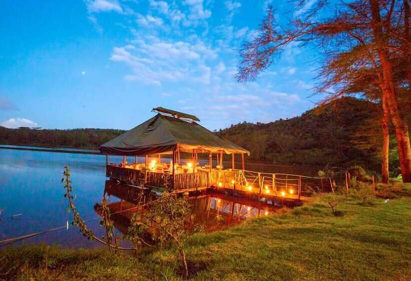 هتل Crater Lake Tented Camp And Game Sanctuary
