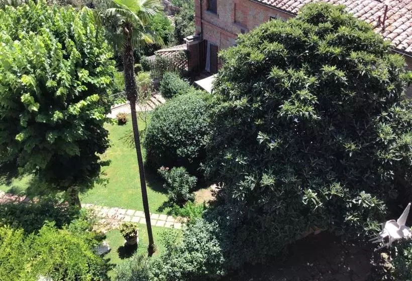 ホテル Fonte Del Castagno