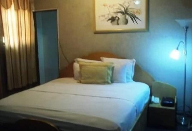 ホテル Golden Touch Executive