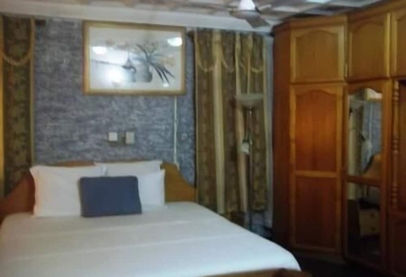 ホテル Golden Touch Executive