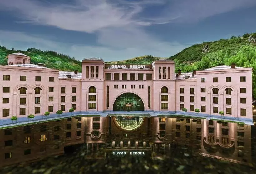 Hotelli Grand Resort Jermuk