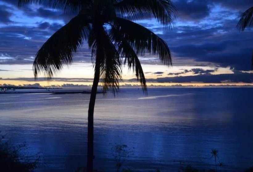 هتل Harbour Side Lodge