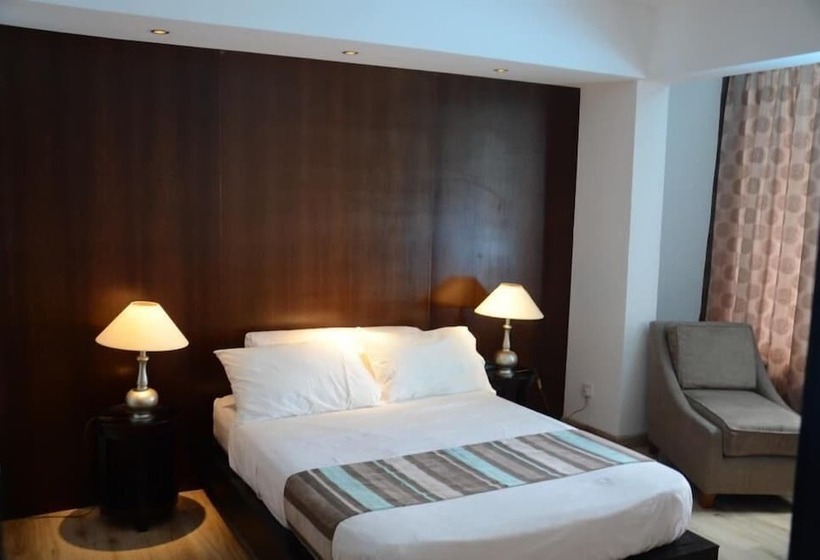 هتل Harbour Side Lodge