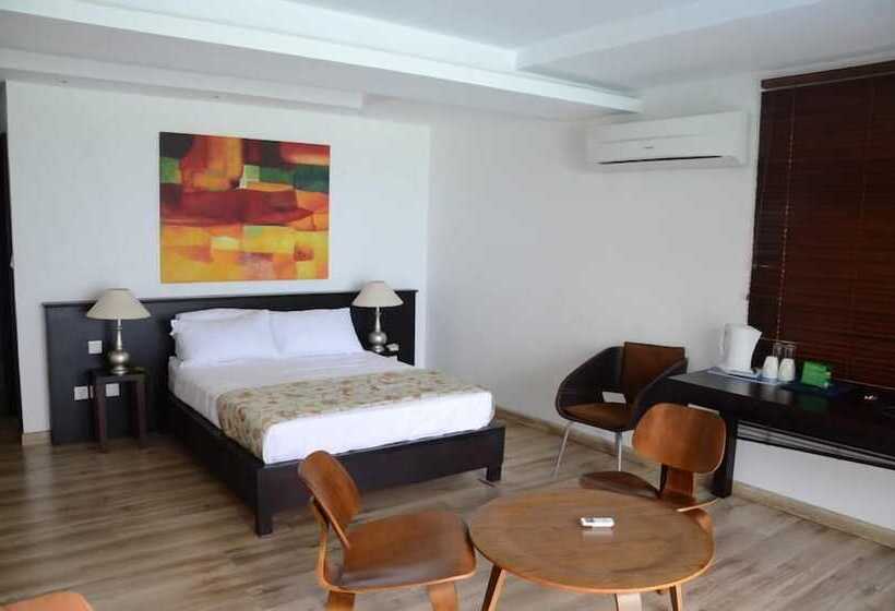 هتل Harbour Side Lodge