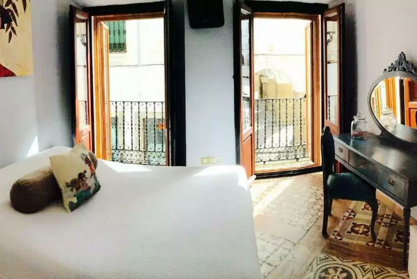 هتل La Boheme