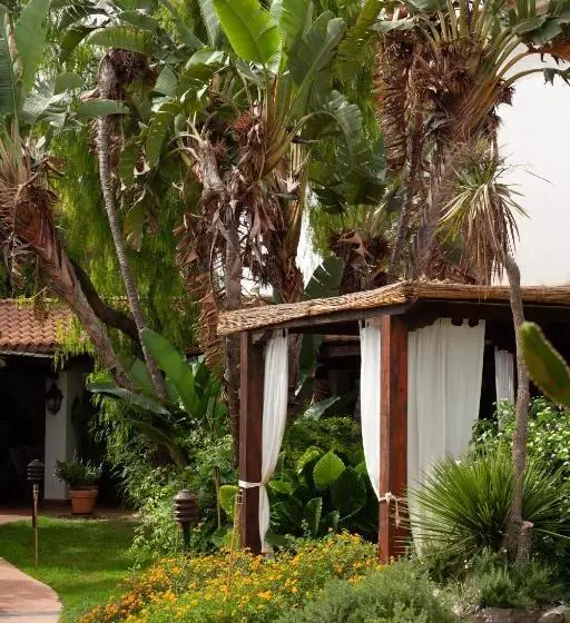 Nora Club Hotel & Spa