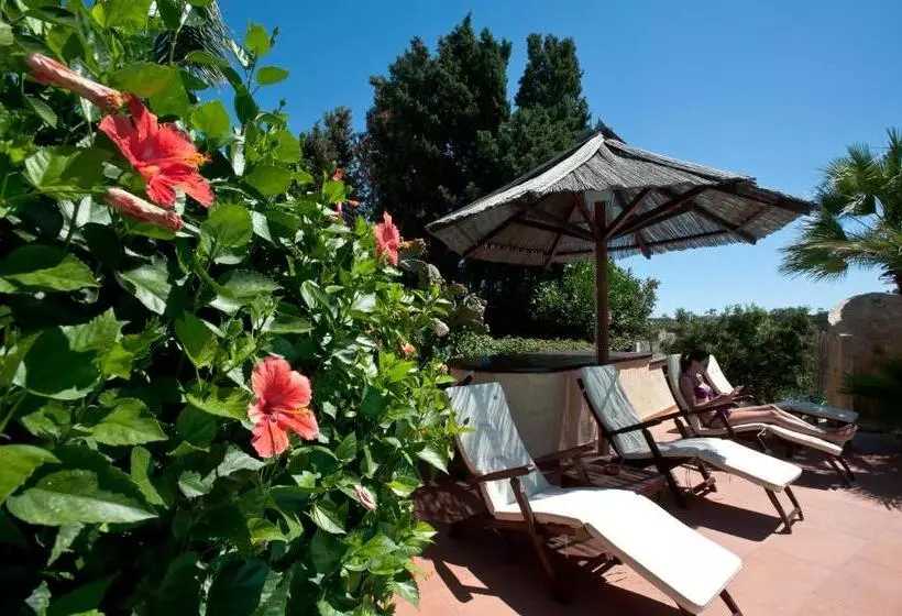 Nora Club Hotel & Spa