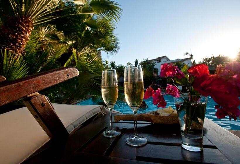 Nora Club Hotel & Spa