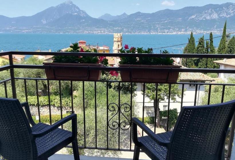 בית מלון כפרי Villa Tiziana