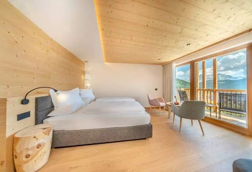 Nature Hotel Delta