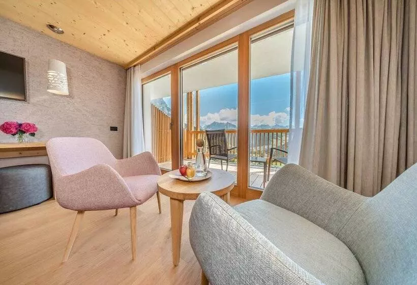Nature Hotel Delta