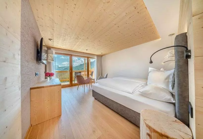 Nature Hotel Delta