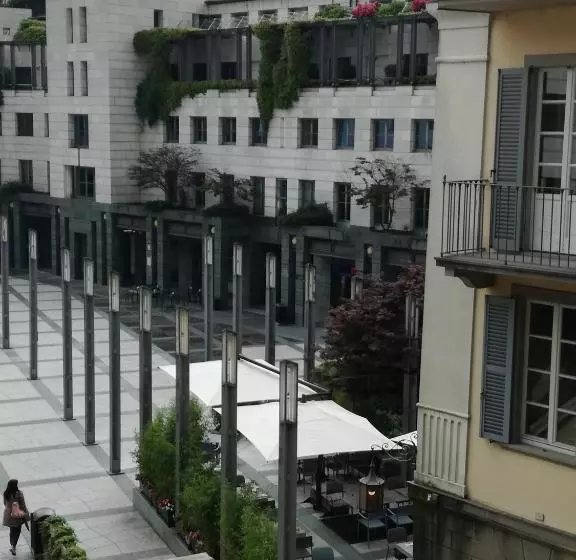 هتل Casa Vacanze Piazza Bergamo
