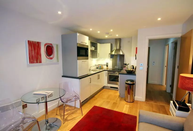 Hotelli Saco Bristol Broad Quay Apartment