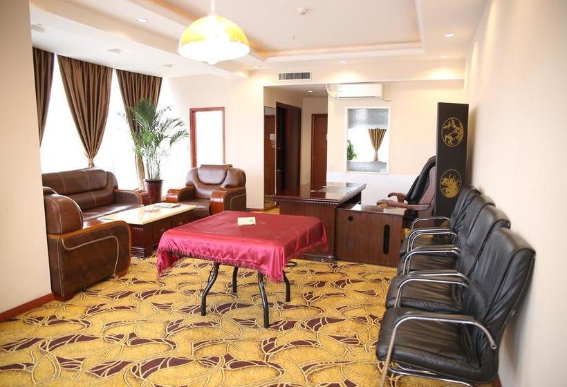 בית מלון כפרי Longhua Business