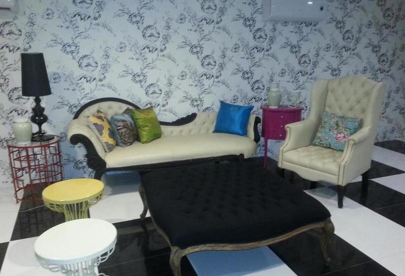 Bgc Hostel And Dorm  Qc