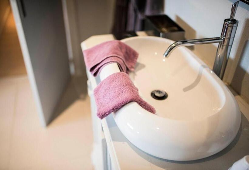 هتل B&b A Dream City Spa & Massages