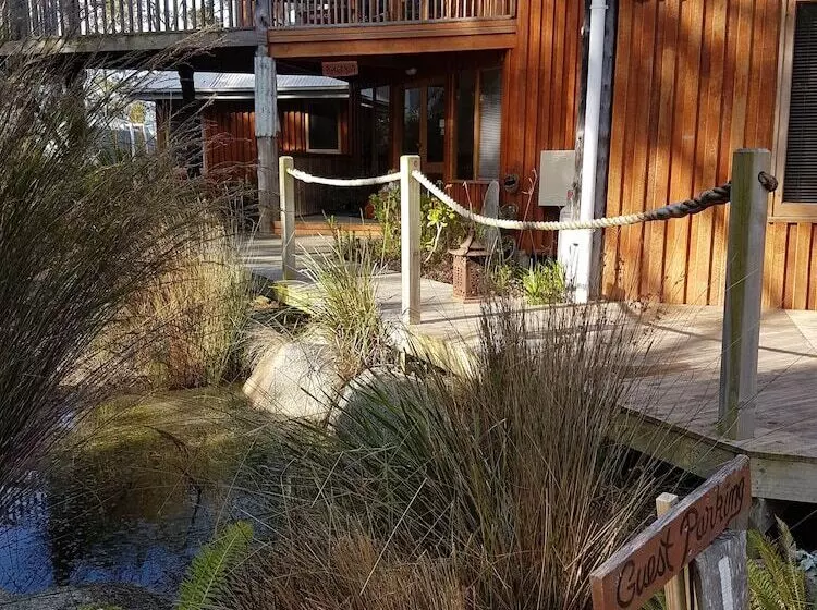 ホテル Bed In The Treetops Bed & Breakfast