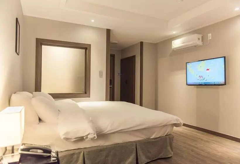 Check Inn Hotel Jeju