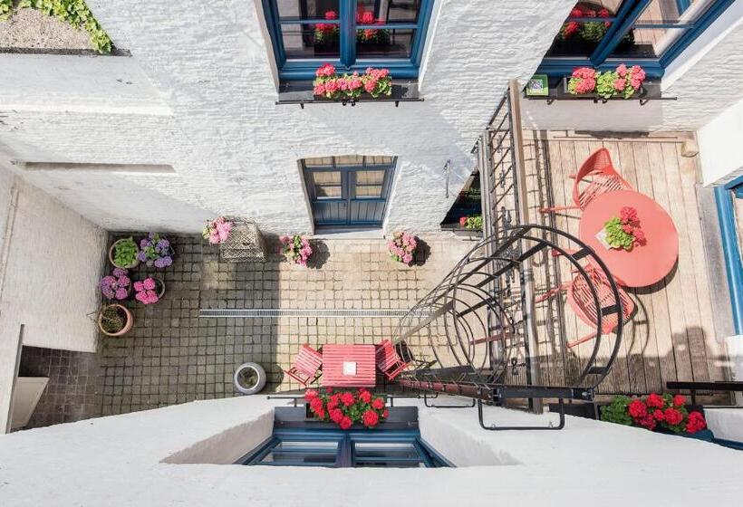 호텔 Ganda Rooms & Suites