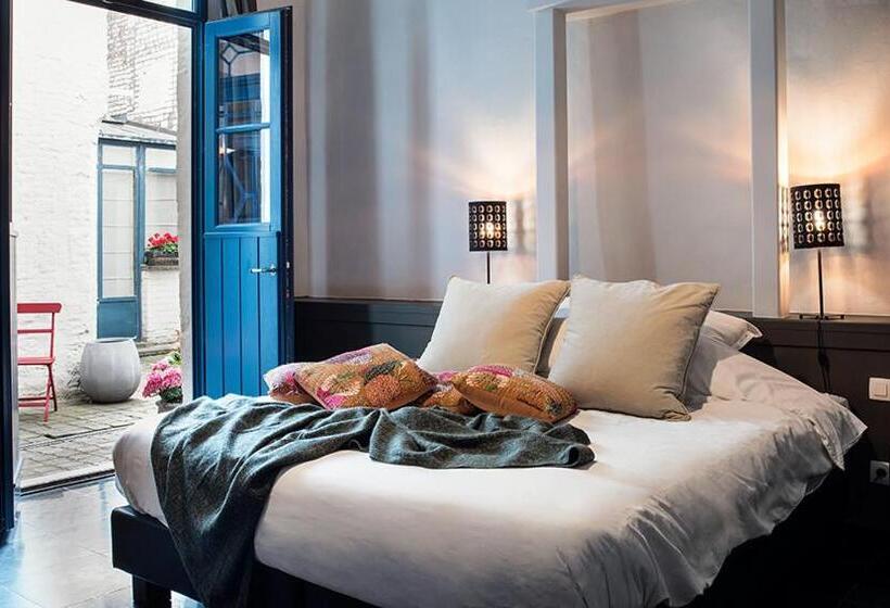 호텔 Ganda Rooms & Suites