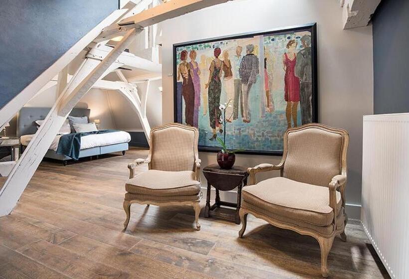 호텔 Ganda Rooms & Suites