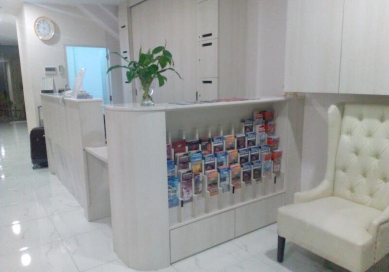 هتل Jayleen Clarke Quay