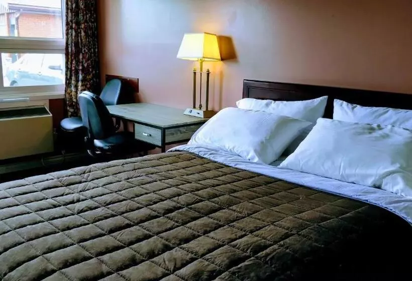 Hotelli Kings Inn Midland