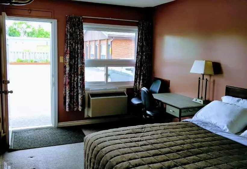 Hotelli Kings Inn Midland