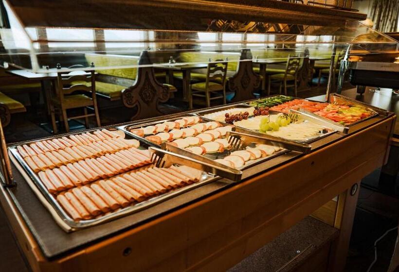 Otel Mountain Hostel