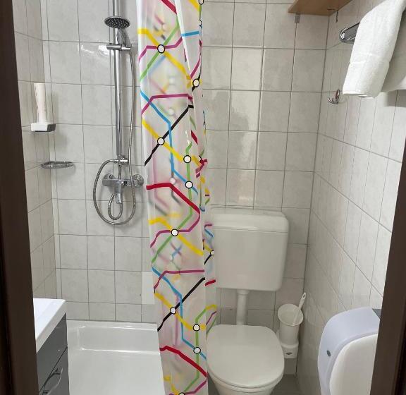 Otel Mountain Hostel